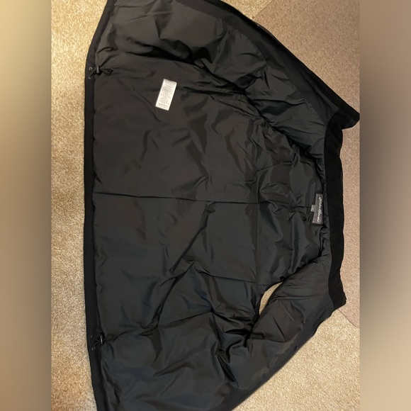 Eddie Bauer Puffer Vest - Picture 2 of 4